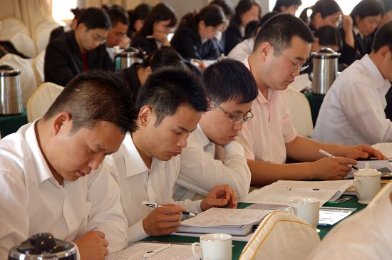 公司召开二届六次职工（会员）代表大会-佰福国际药业