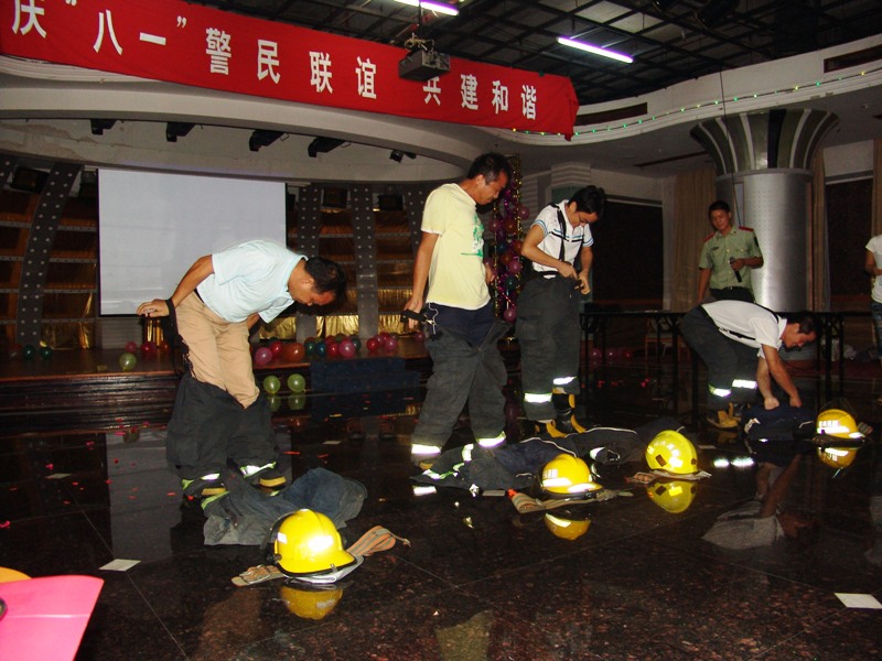 警民联谊　共建协调-佰福国际药业