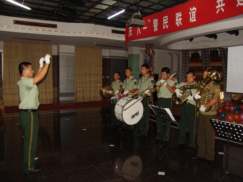警民联谊　共建协调-佰福国际药业