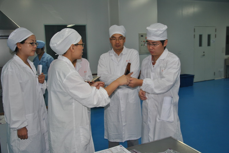 公司迎接省认证中心新版GMP认证-佰福国际药业