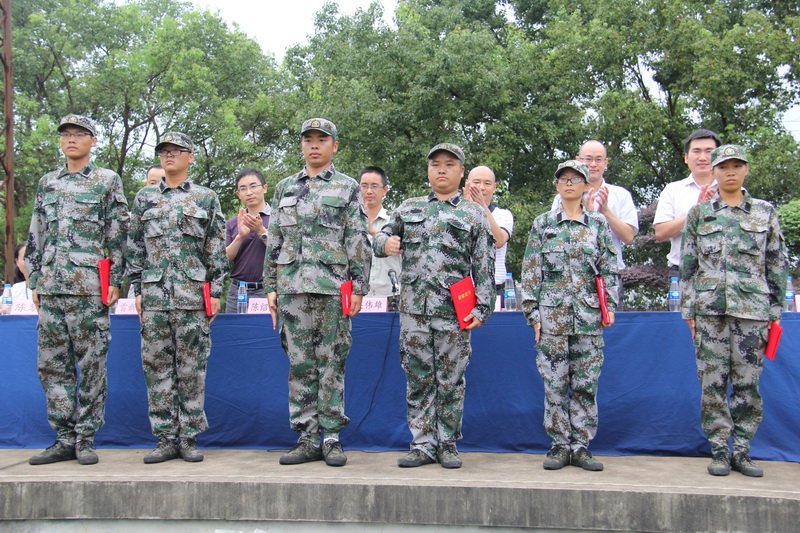 2014年应届大学生特训圆满竣事-佰福国际药业