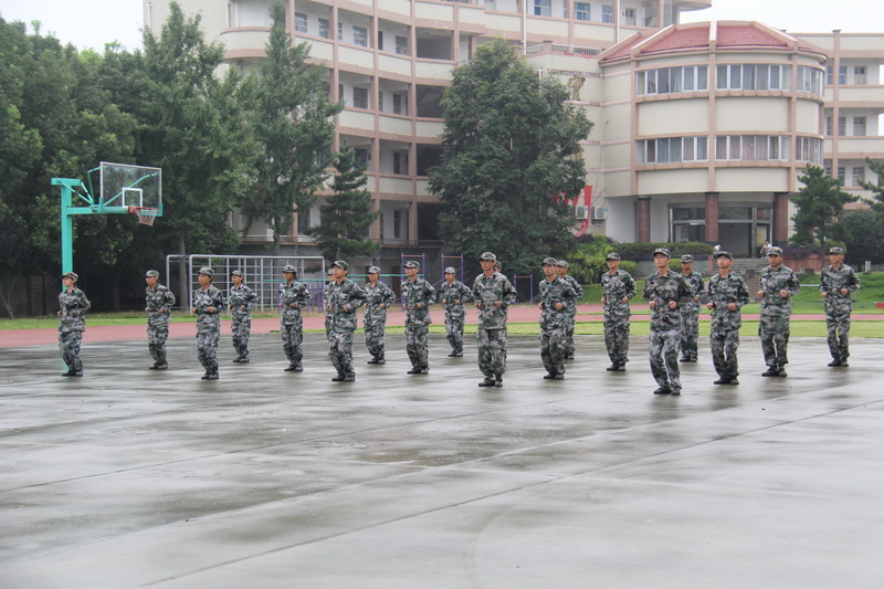 2014年应届大学生特训圆满竣事-佰福国际药业