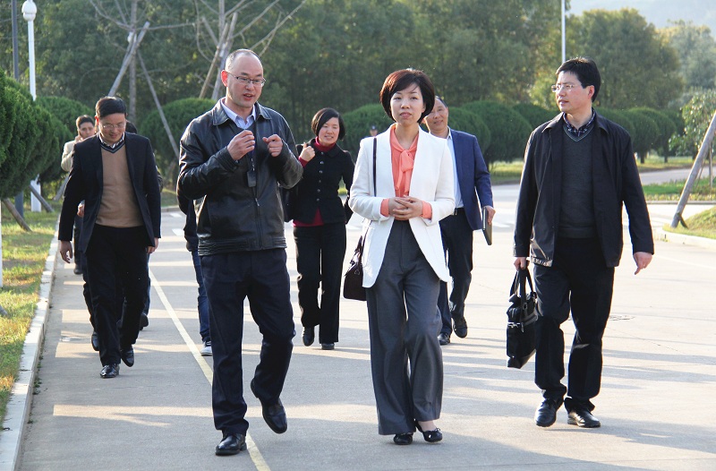 县委常委、纪委书记周巧米一行莅临公司调研-佰福国际药业